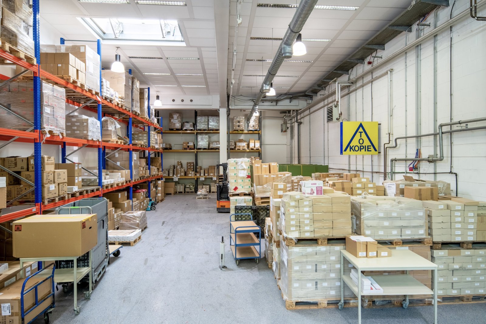 Produktionsgebäude mit Büro- und Lagerfläche