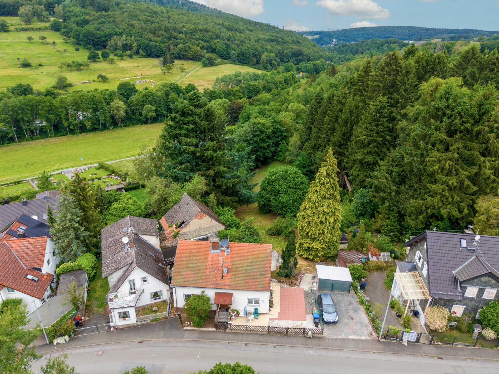 Grosszügiges Grundstück in Dorfweil*